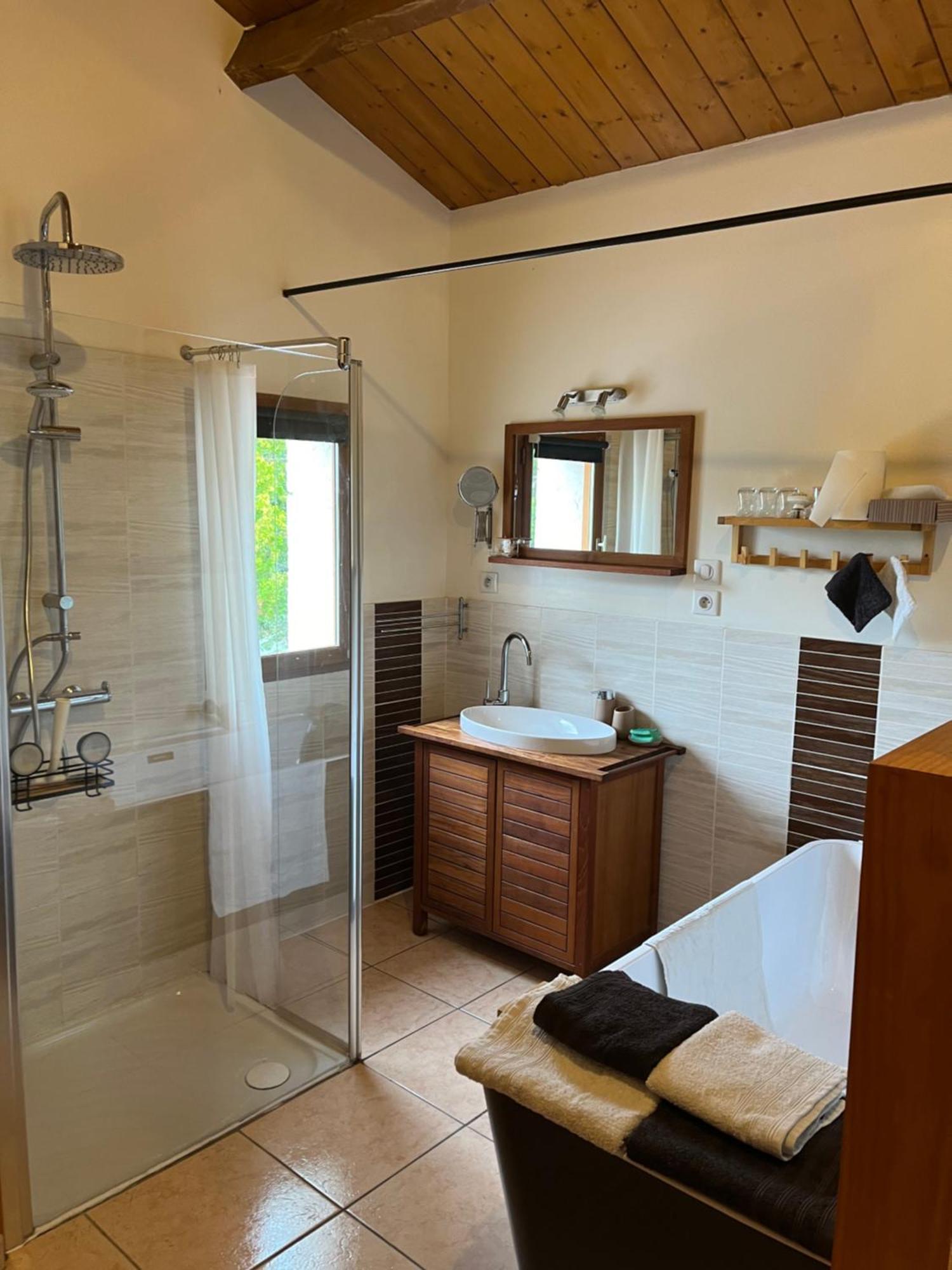 Gite De Fontjalabert En Campagne Tout Confort Lisle-sur-Tarn Exterior foto